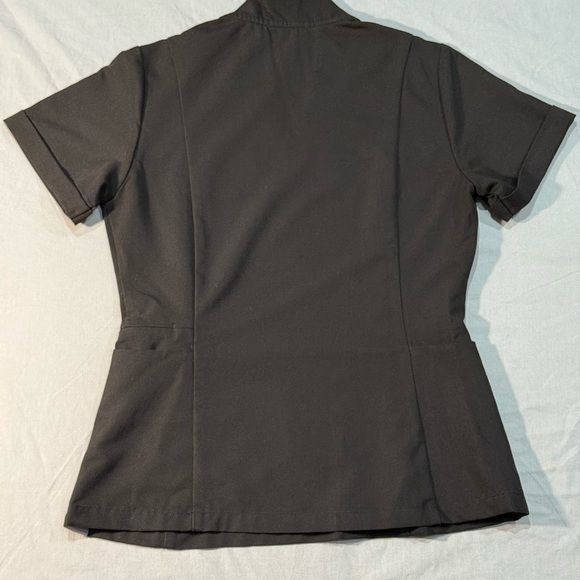 Figs Technical collection scrub top in black extra small - Picture 2 of 6